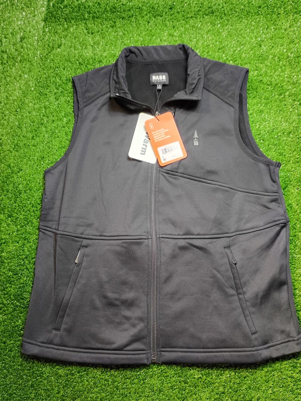 BASS OUTDOOR Women's Black Vest - New with Tags sm